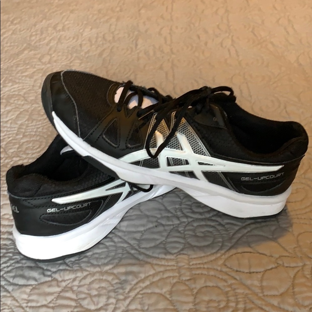 ASIC Gel Upcourt volleyball shoes